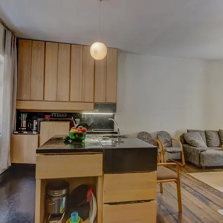 Kalmistu Designer Apartamento *